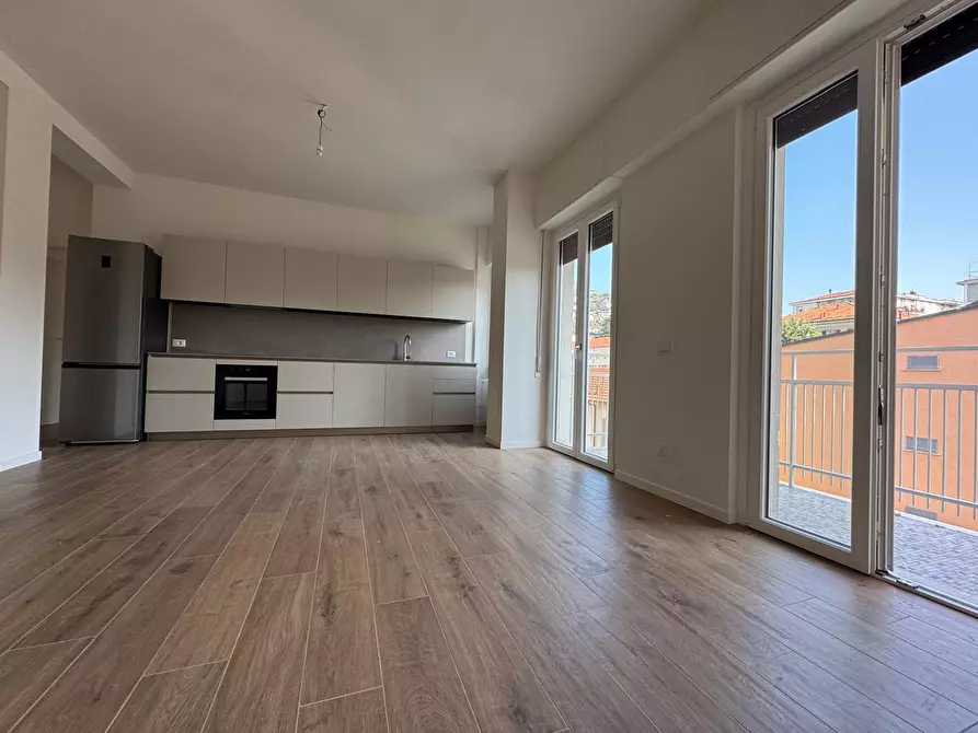 Immagine 1 di Trilocale in affitto  in Via Tommaso Grossi 8 a Como