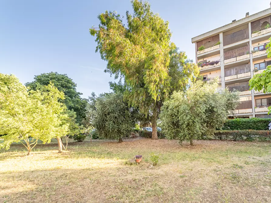 Immagine 16 di Quadrilocale in vendita  in Viale delle Arti 13 a Pomezia