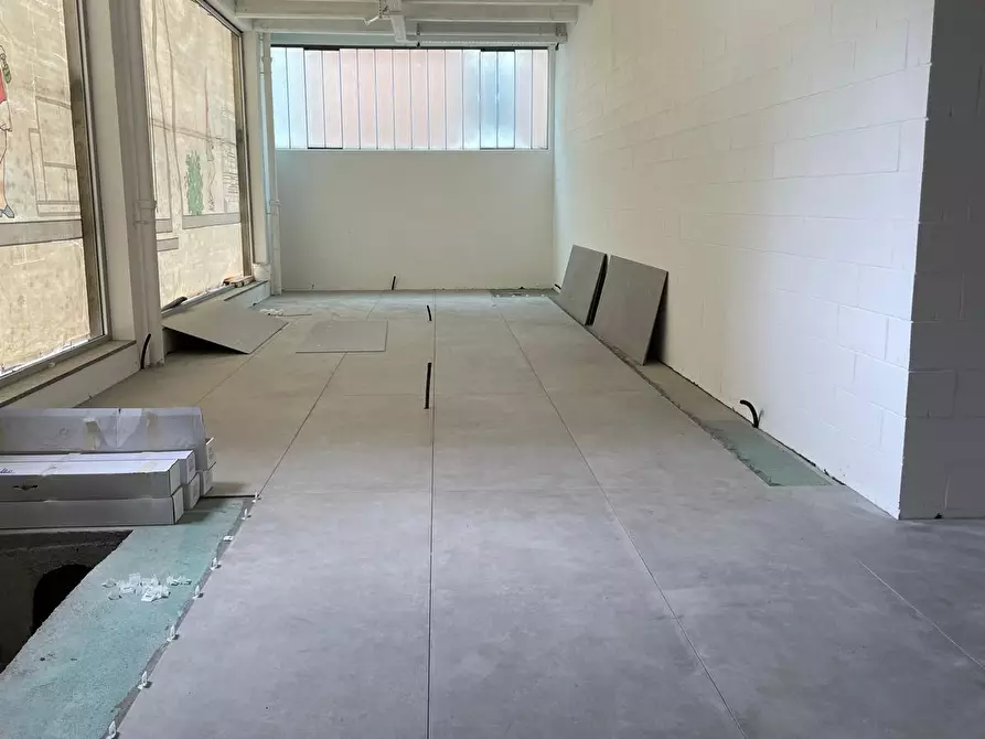 Immagine 6 di Capannone industriale in vendita  in via Canturina 5 a Capiago Intimiano