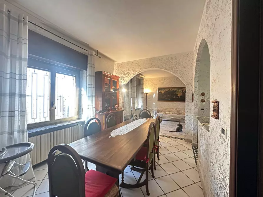 Immagine 4 di Casa indipendente in vendita  in Via Pietro maroncelli 5 a Vercelli