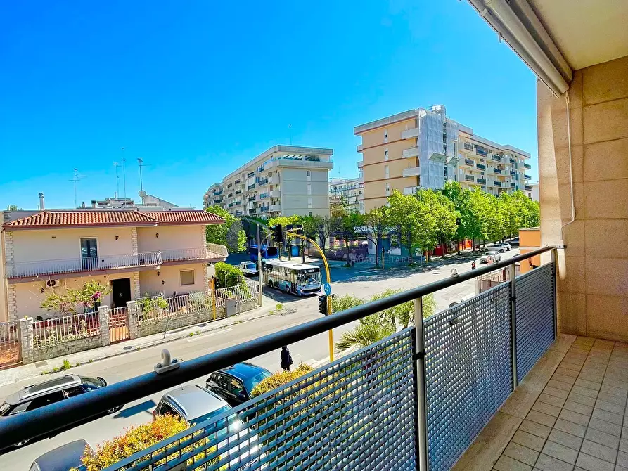 Immagine 25 di Quadrilocale in vendita  in Via Lupiae 46 a Lecce