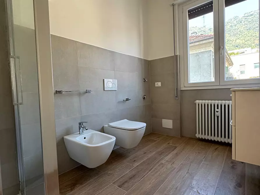 Immagine 7 di Trilocale in affitto  in Via Tommaso Grossi 8 a Como