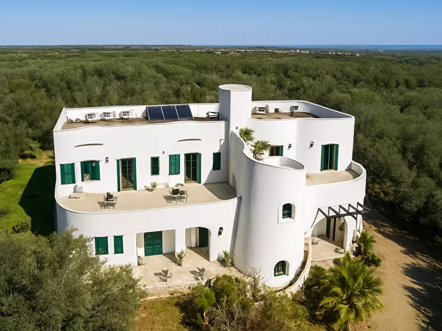 Immagine 1 di Villa in vendita  in SP90 a Galatone