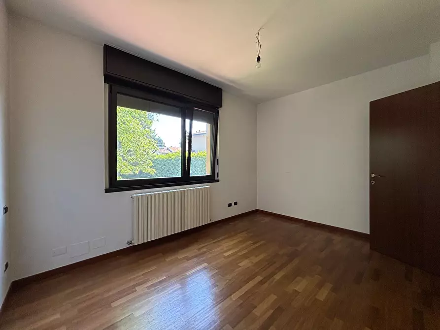 Immagine 19 di Trilocale in vendita  a Como