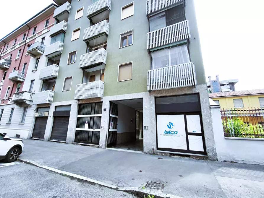 Immagine 20 di Bilocale in affitto  in Via Roberto Bellarmino 13/1 a Milano