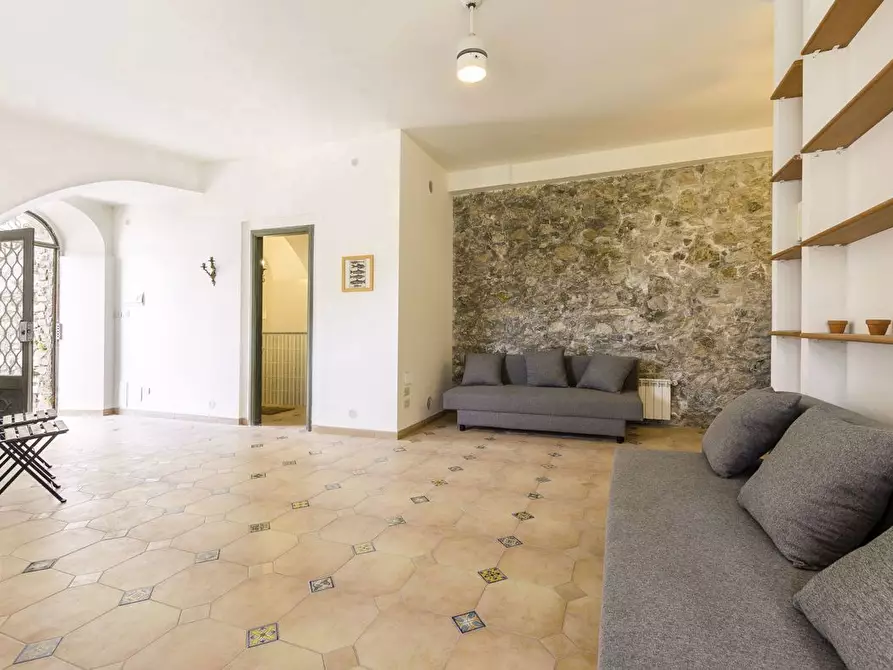 Immagine 17 di Appartamento in vendita  in Via Fontana Vecchia 5 a Taormina