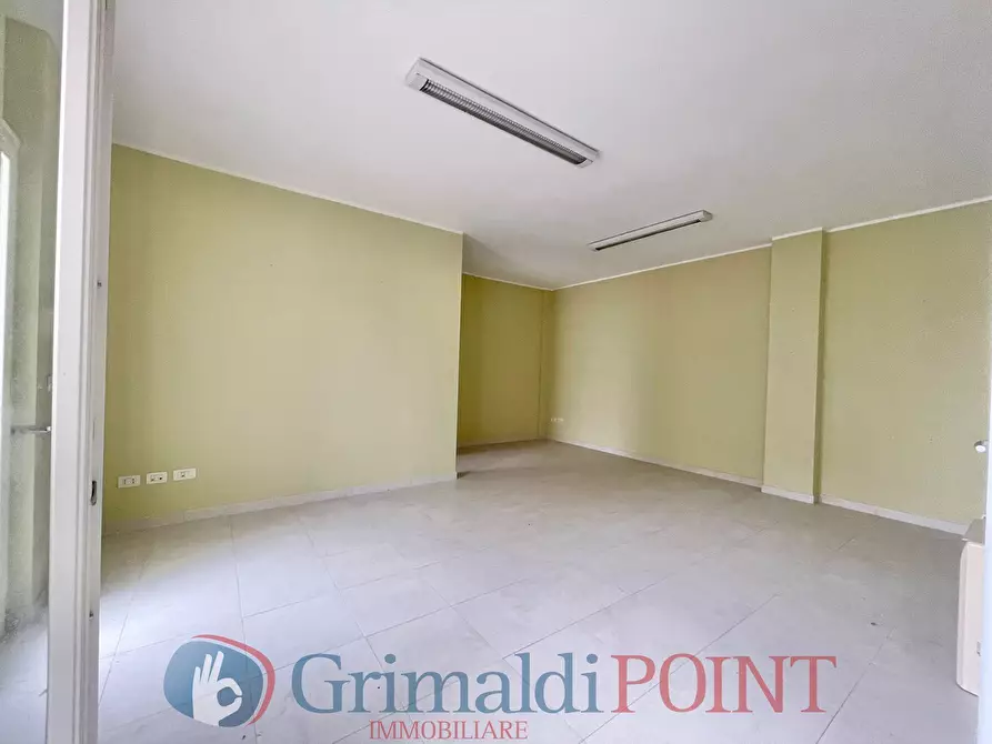 Immagine 8 di Ufficio in affitto  in Via Taranto 185 a Lecce