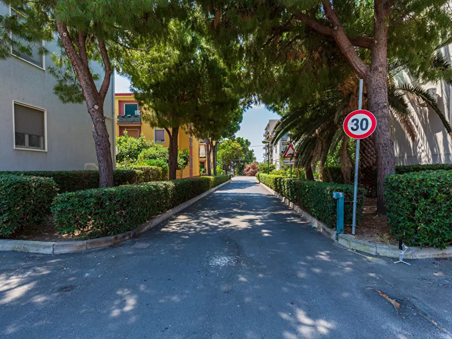 Immagine 4 di Pentalocale in vendita  in Via Soccorso 23 a Augusta