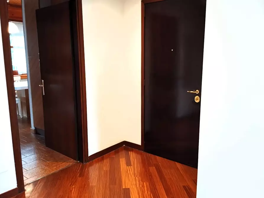 Immagine 12 di Trilocale in affitto  in Via Decembrio 25 a Milano