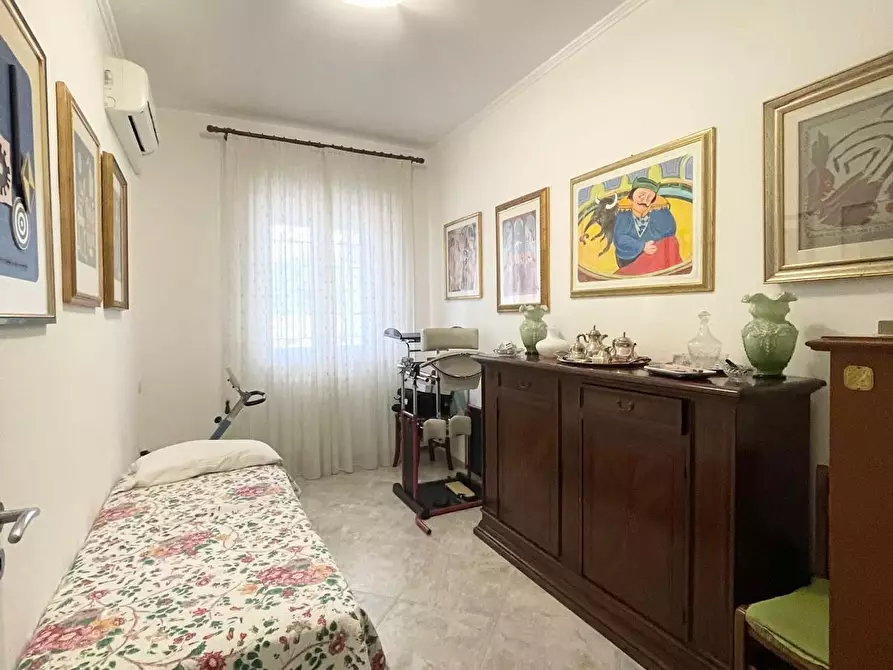 Immagine 38 di Quadrilocale in vendita  in Via Federico Zeri 3 a Lecce