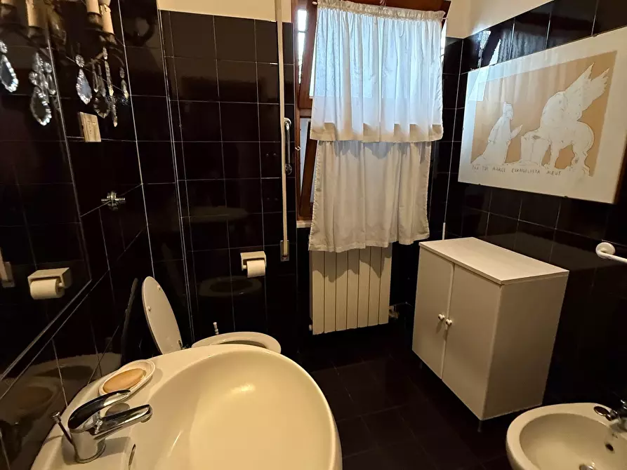 Immagine 25 di Quadrilocale in vendita  in Via Circeo 6 a Anzio