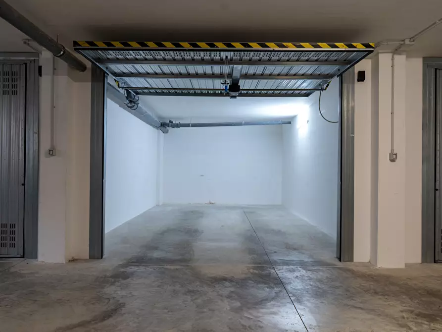 Immagine 54 di Bilocale in vendita  in Via Oronzo de Donno 5 a Lecce