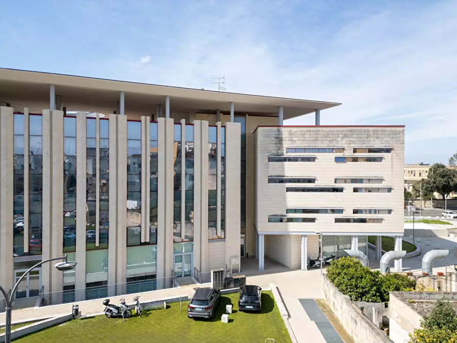 Immagine 51 di Ufficio in vendita  in Via Colonnello Archimede Costadura 2C a Lecce