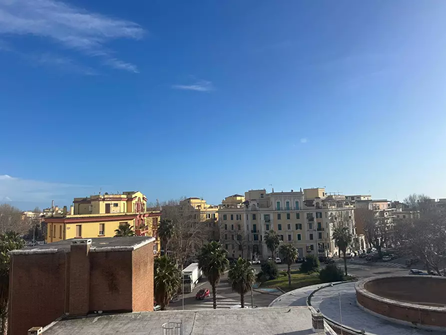 Immagine 23 di Appartamento in vendita  a Roma