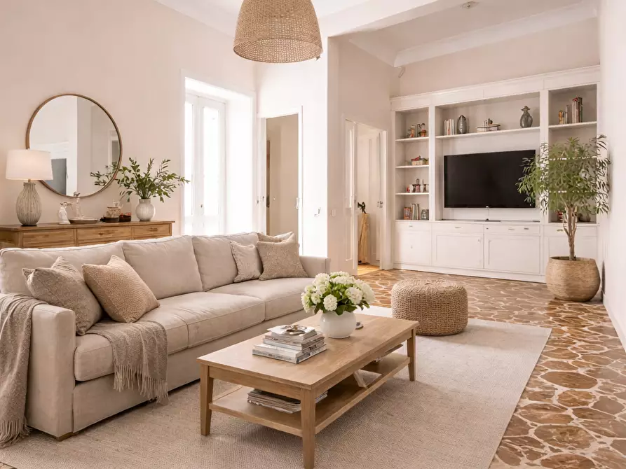 Immagine 1 di Pentalocale in vendita  in Via Dalmazia 28 a Lecce