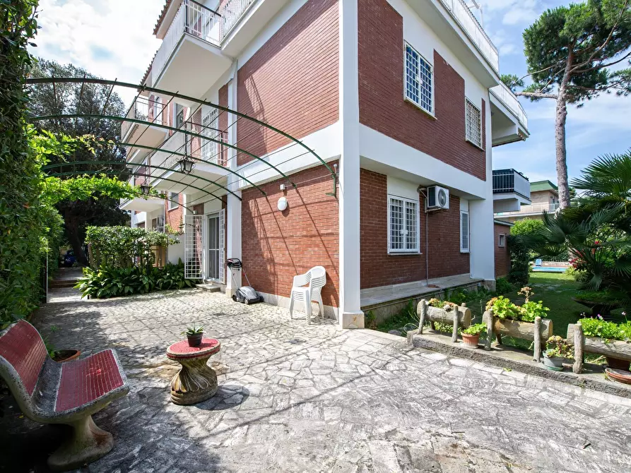 Immagine 10 di Quadrilocale in affitto  in Via Conchiglia di Mare 4 a Anzio