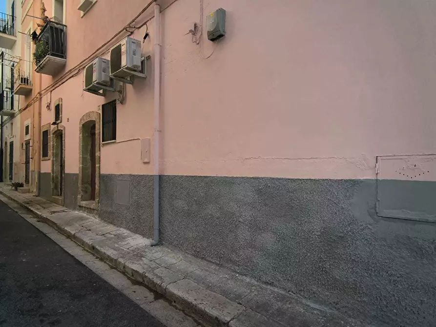Immagine 16 di Casa indipendente in vendita  in Via Cavour a Monopoli