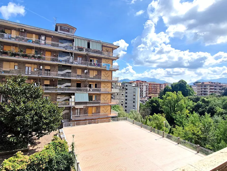 Immagine 12 di Pentalocale in vendita  in Via michele Pironti 1/B a Avellino