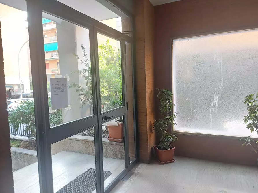 Immagine 28 di Trilocale in vendita  in Via Ascanio Fenizi 71 a Roma