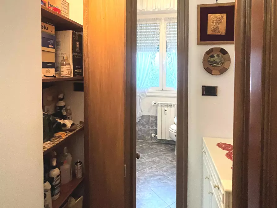 Immagine 47 di Trilocale in vendita  in Via Valleverde 9 a Recco