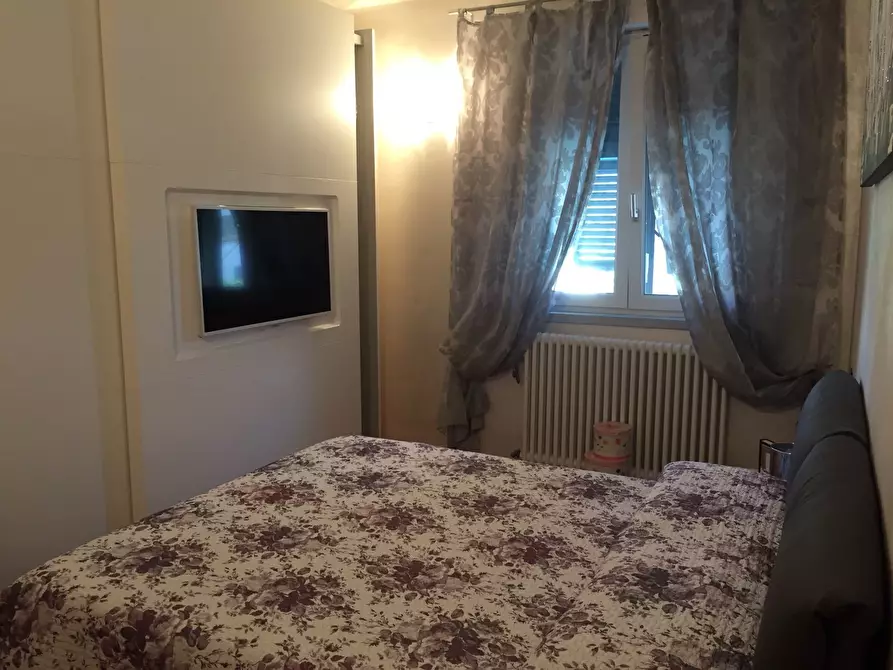 Immagine 4 di Casa indipendente in vendita  a Sarzana