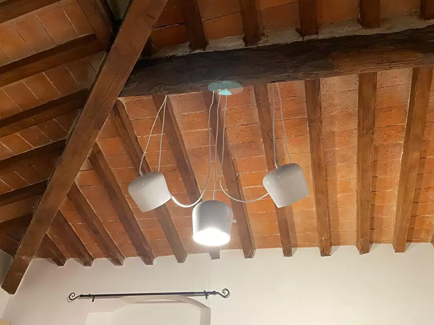 Immagine 8 di Bilocale in vendita  a Sarzana