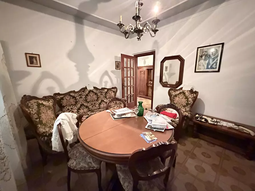 Immagine 16 di Casa indipendente in vendita  a Sarzana