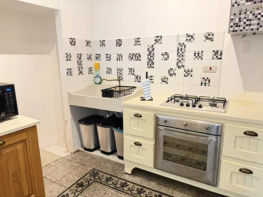 Immagine 9 di Trilocale in vendita  in Piazza Luni a Sarzana