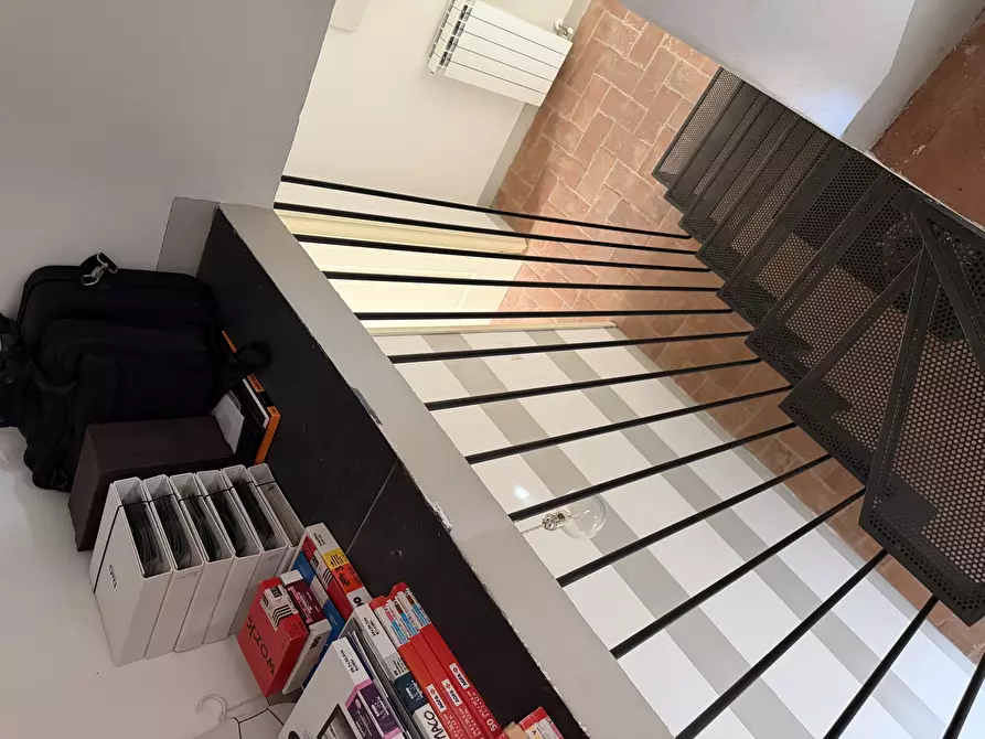 Immagine 23 di Quadrilocale in affitto  a Sarzana