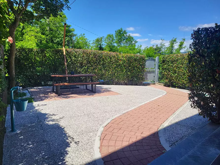 Immagine 13 di Quadrilocale in vendita  a Santo Stefano Di Magra