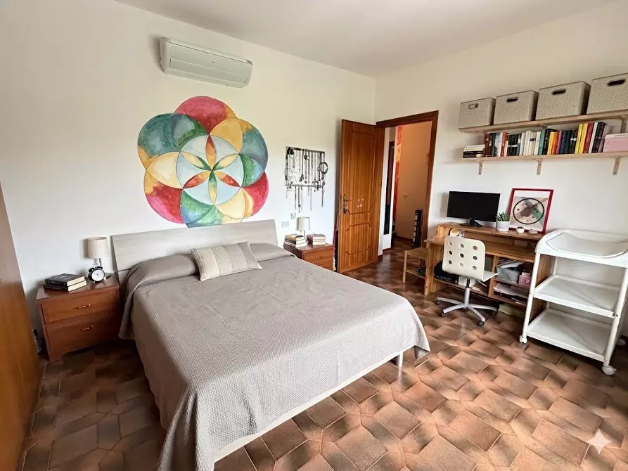 Immagine 6 di Quadrilocale in vendita  a Castelnuovo Magra