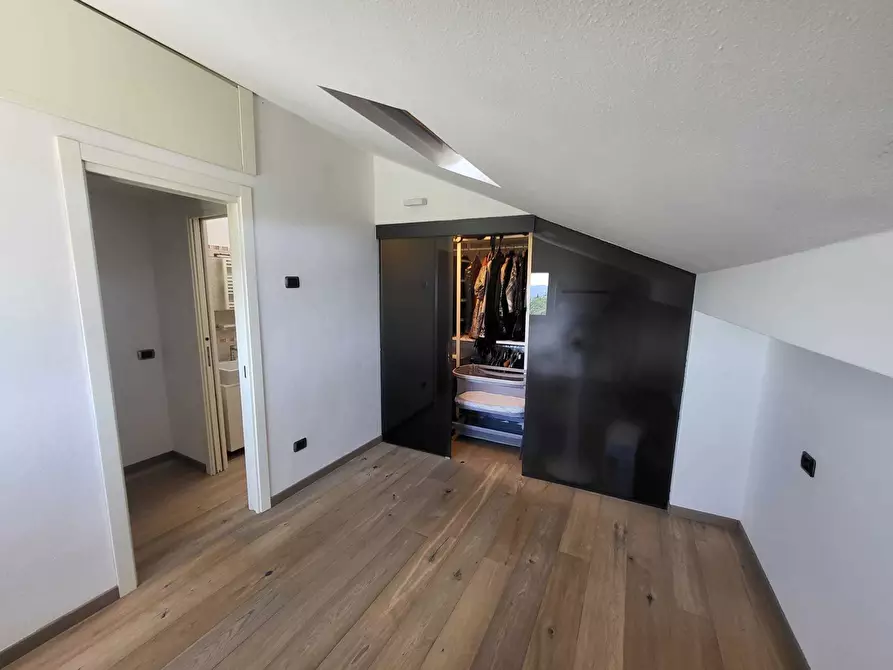 Immagine 38 di Quadrilocale in vendita  a Santo Stefano Di Magra