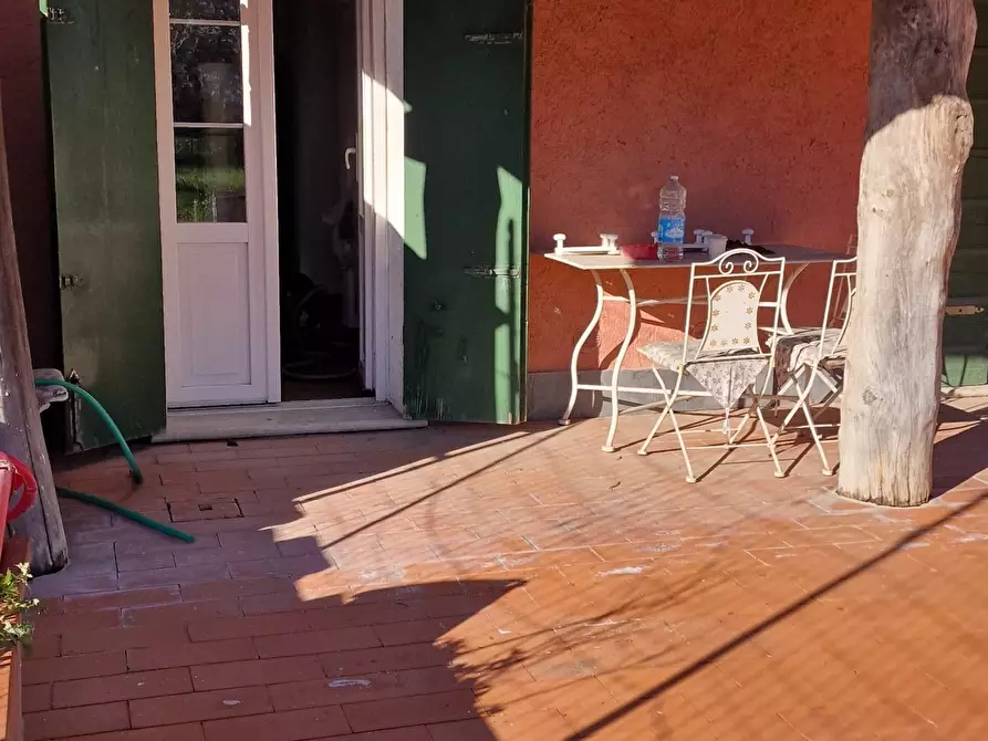 Immagine 6 di Trilocale in affitto  a Ameglia