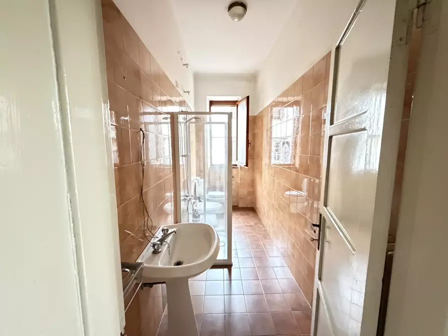 Immagine 24 di Casa bifamiliare in vendita  a Sarzana