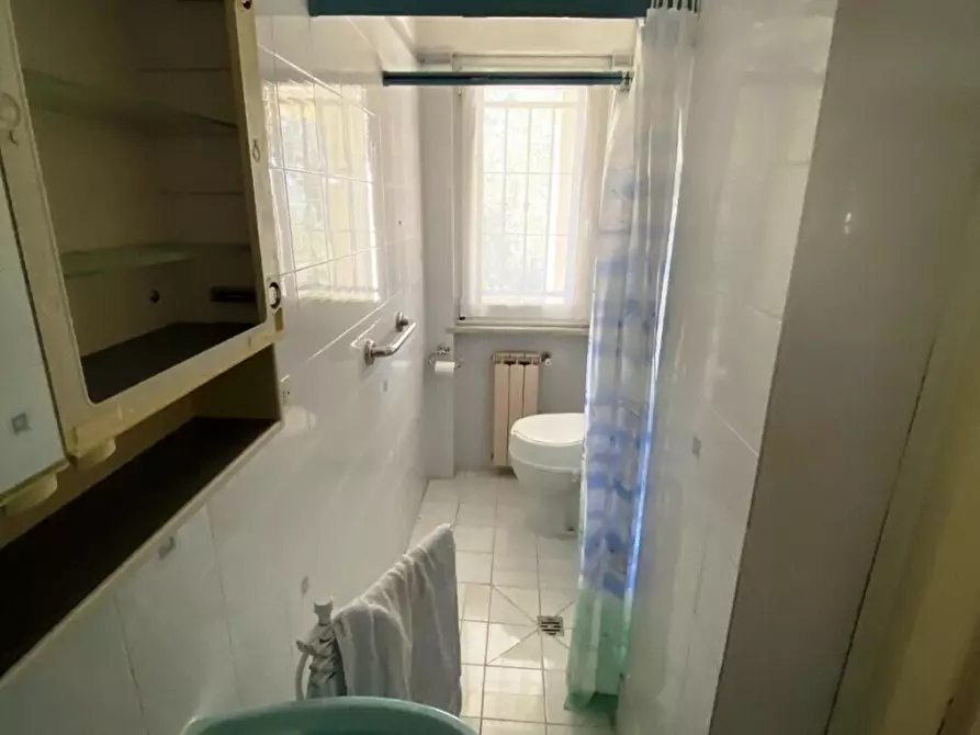 Immagine 18 di Casa indipendente in vendita  a Sarzana