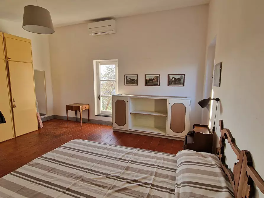 Immagine 8 di Bilocale in affitto  a Sarzana