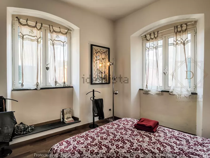 Immagine 15 di Quadrilocale in vendita  a Sarzana