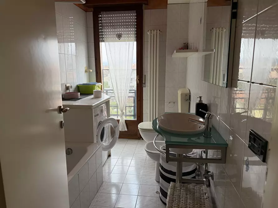 Immagine 14 di Quadrilocale in vendita  in Via 27 Gennaio a Sarzana