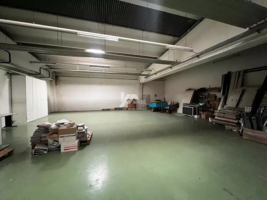 Immagine 23 di Attività artigianale in affitto  in Via Antonio Allegri 93 a Brescia