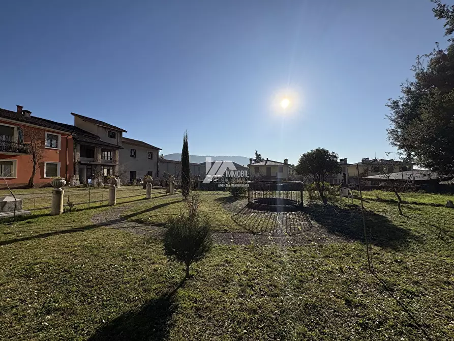 Immagine 22 di Palazzo in vendita  in Via Carini 25 a Botticino