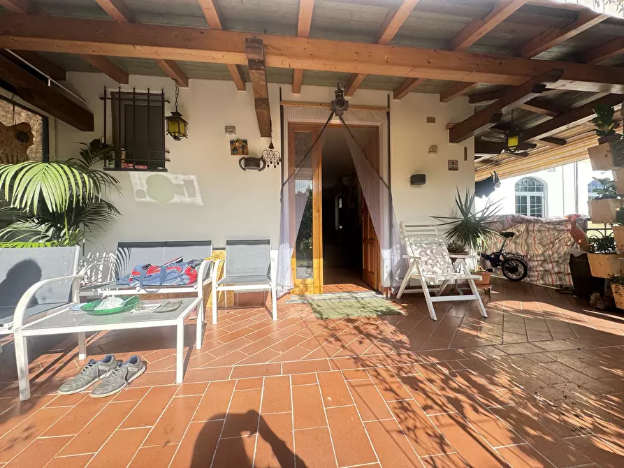Immagine 7 di Porzione di casa in vendita  a Pietrasanta