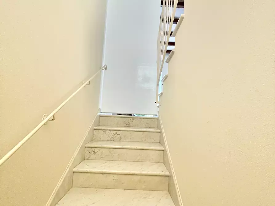 Immagine 38 di Porzione di casa in vendita  a Seravezza