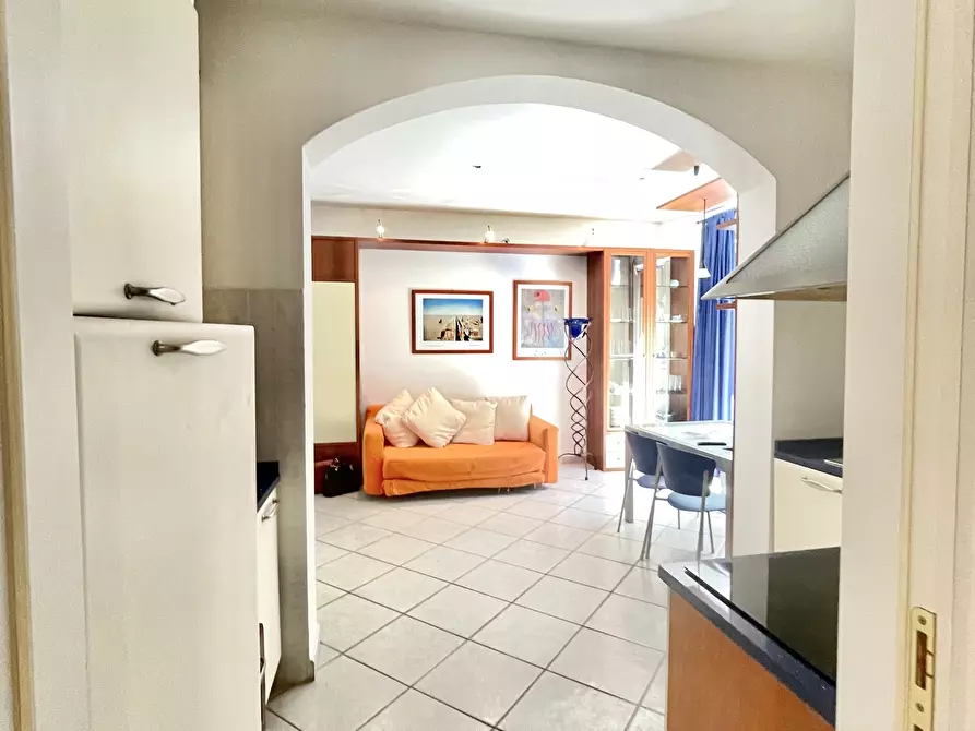 Immagine 4 di Quadrilocale in affitto  a Pietrasanta