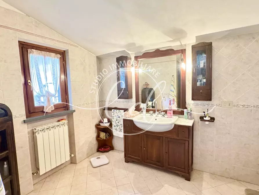 Immagine 32 di Casa indipendente in vendita  a Massarosa