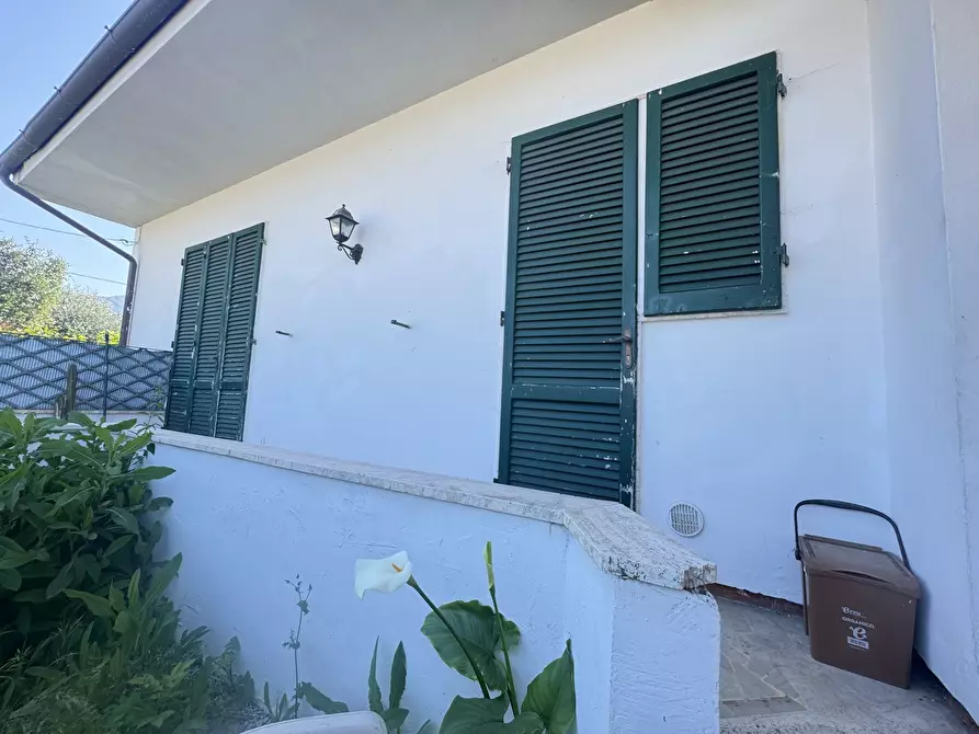 Immagine 6 di Casa indipendente in vendita  a Seravezza