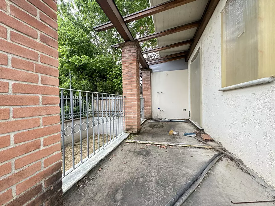 Immagine 8 di Porzione di casa in vendita  a Seravezza