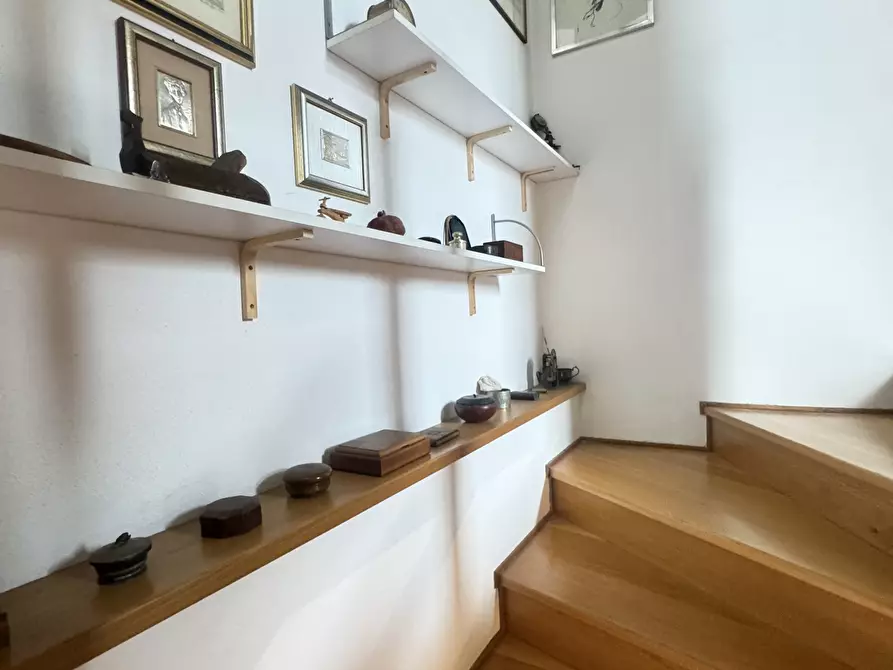 Immagine 28 di Porzione di casa in vendita  a Pietrasanta