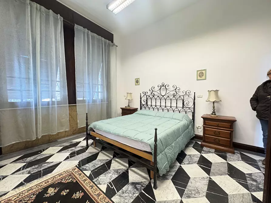 Immagine 60 di Rustico / casale in vendita  a Pietrasanta