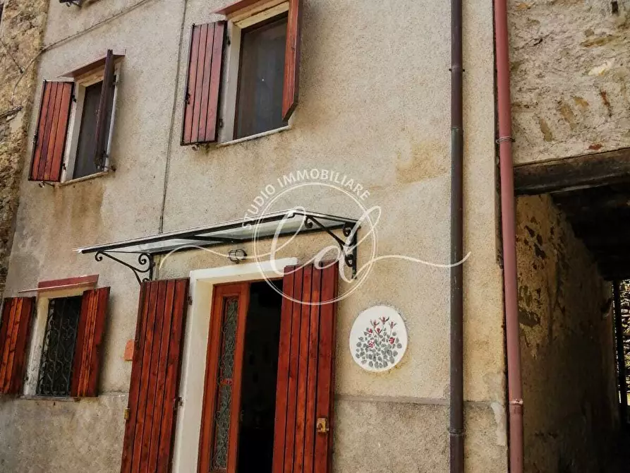 Immagine 1 di Terratetto in vendita  a Stazzema