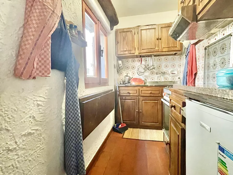 Immagine 41 di Casa bifamiliare in vendita  a Stazzema